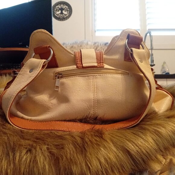 Vintage Y2K Hobo Style Handbag | Cream & Tan | Silver Hardware - Picture 2 of 4
